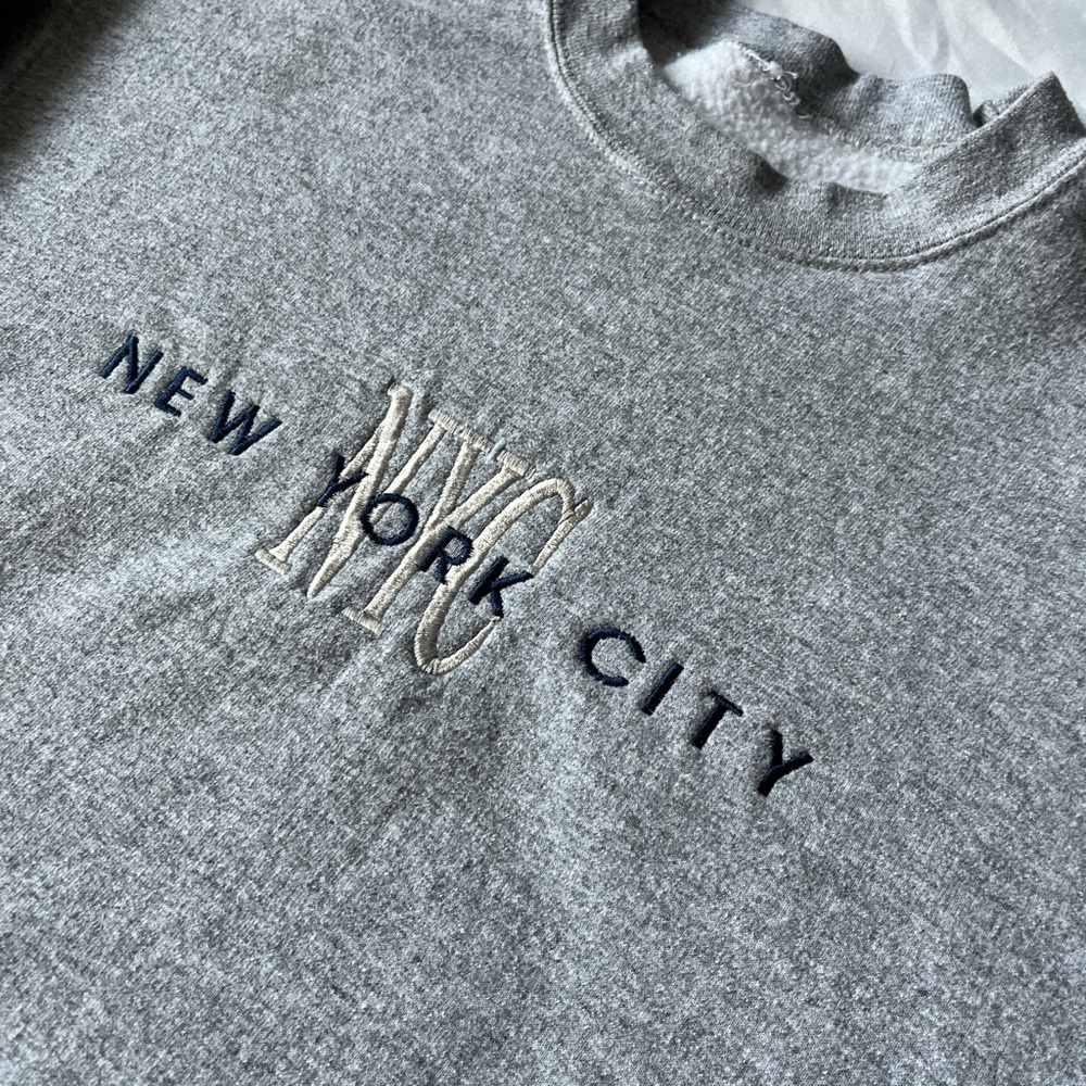 Vintage 90s Gray Crewneck Sweater with NYC Embroidery